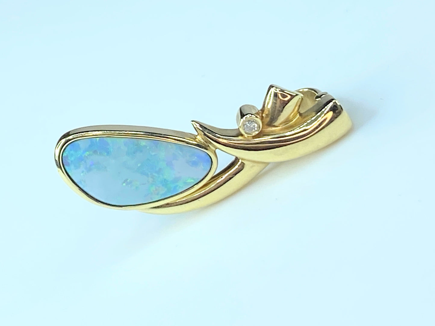 Boulder Opal Diamond diamond 14 karat pendant