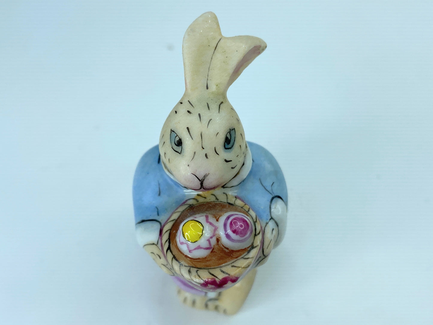 Limited Edition Limoges France Bunny sever with hidden carrot trinket A148