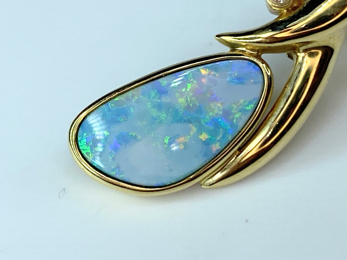 Boulder Opal Diamond diamond 14 karat pendant