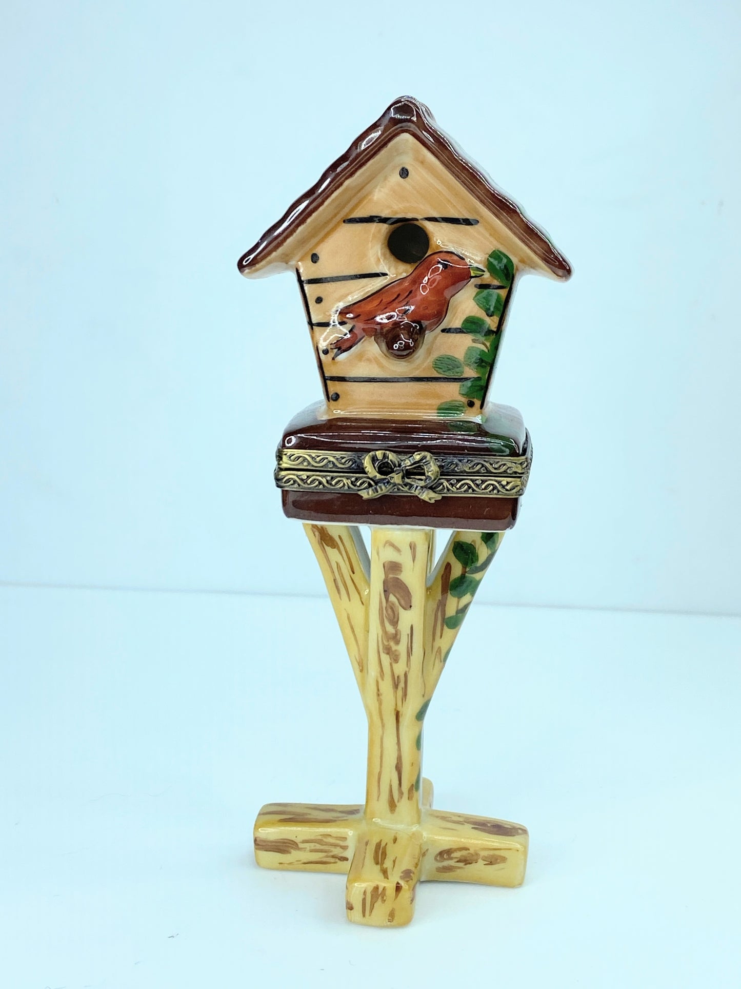 Rochard Limoges Peint Main Birdhouse with Hatching eggs in nest A152