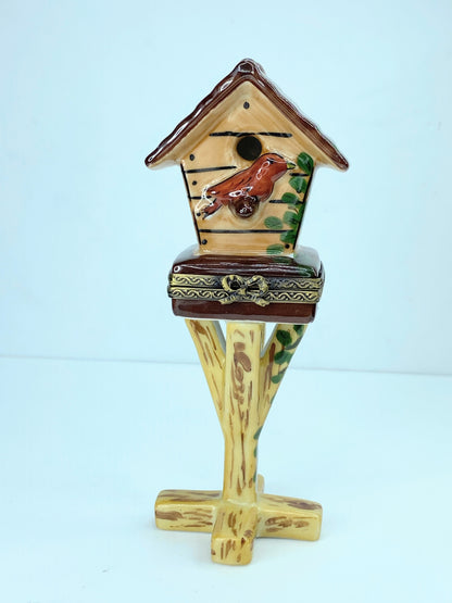 Rochard Limoges Peint Main Birdhouse with Hatching eggs in nest A152