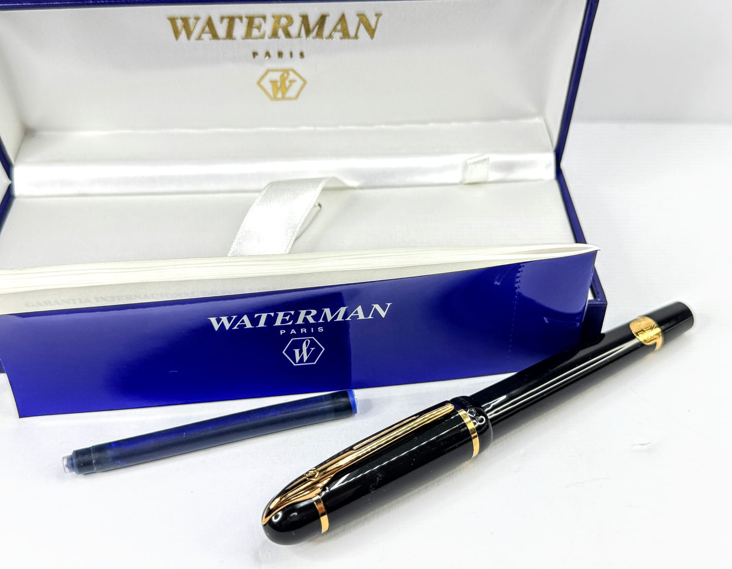 Vintage Waterman Paris Black Gold Trim Medium Fountain Pen Box SS450
