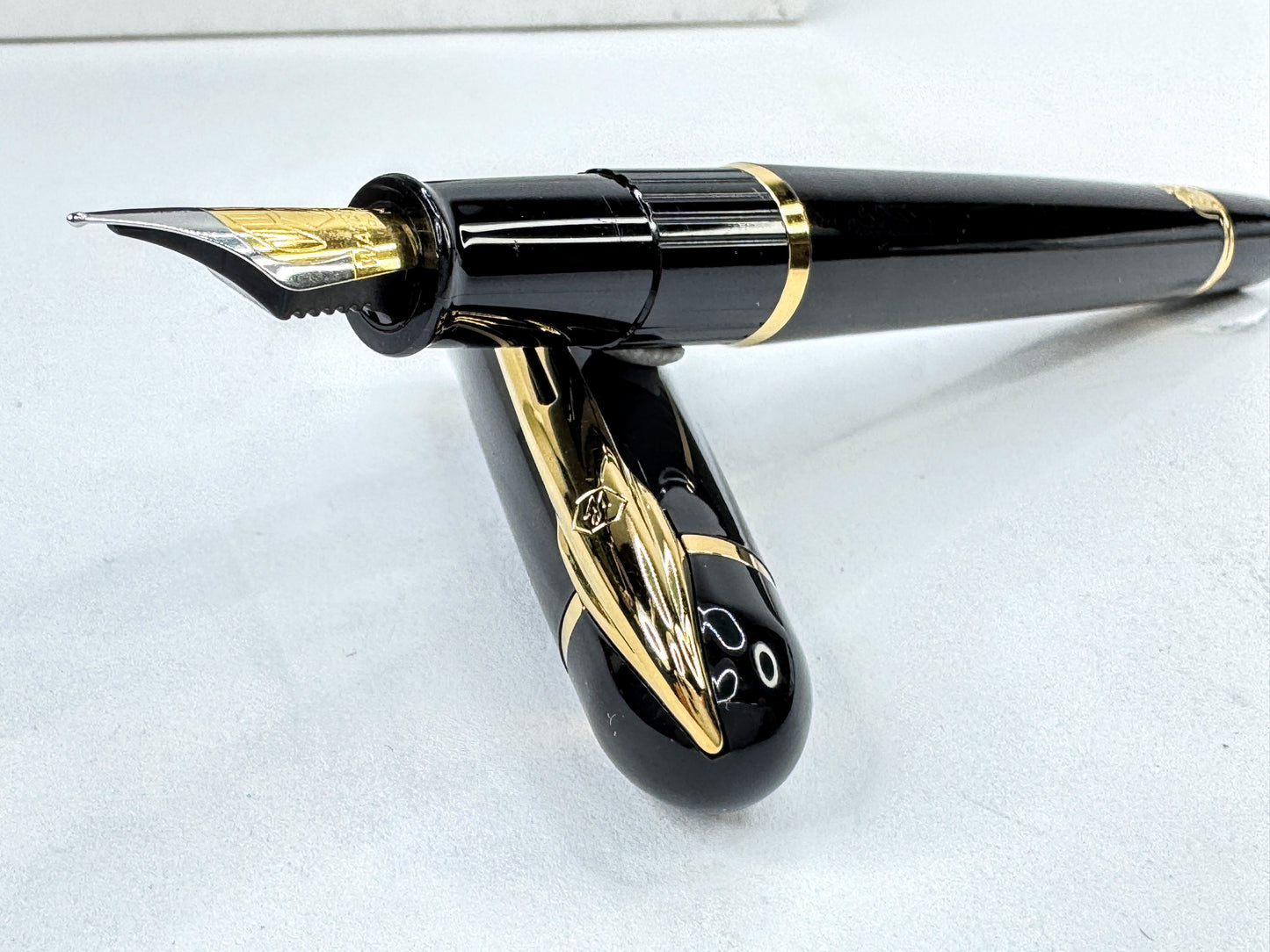 Waterman Black Noir Medium Nib Fountain Pen w Box SS449