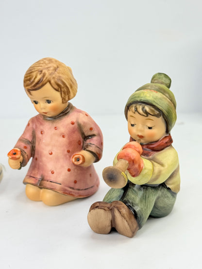 Vintage Hummel figurine set of four collection A646