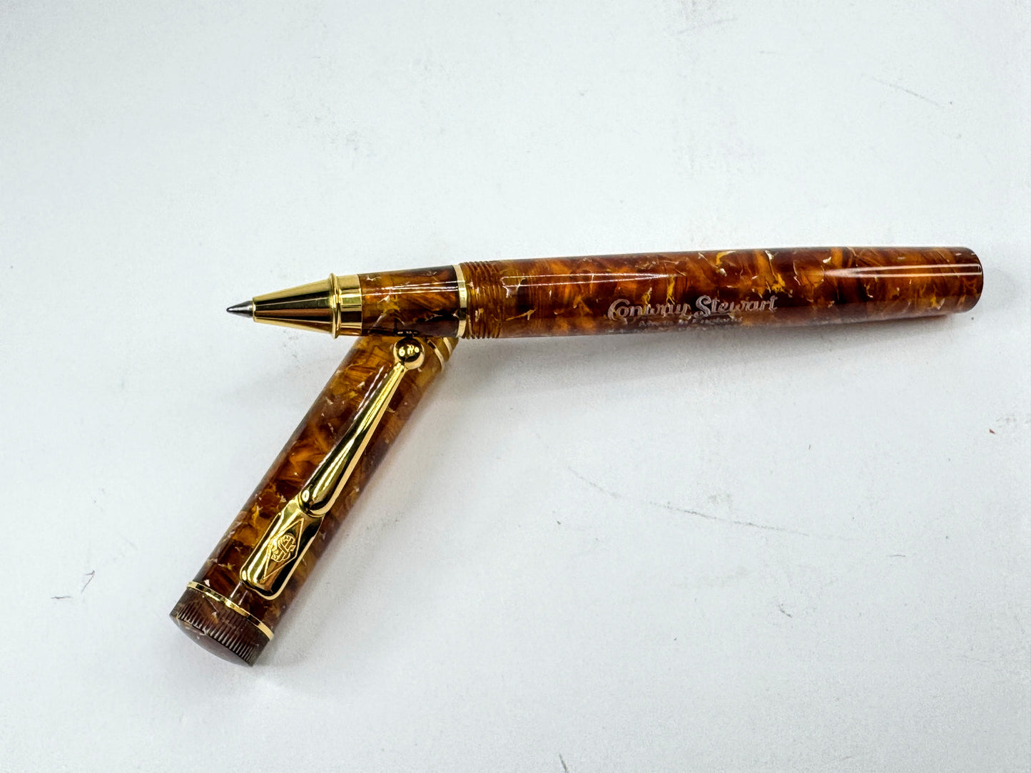 Vintage Conway Stewart Dandy No 500F Amber Marble Fountain Pen SS453