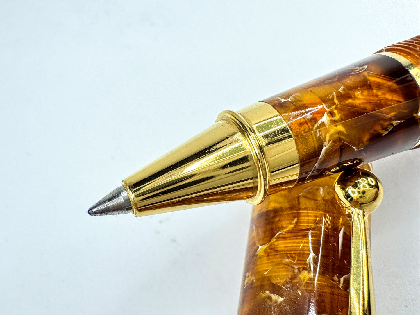 Vintage Conway Stewart Dandy No 500F Amber Marble Fountain Pen SS453