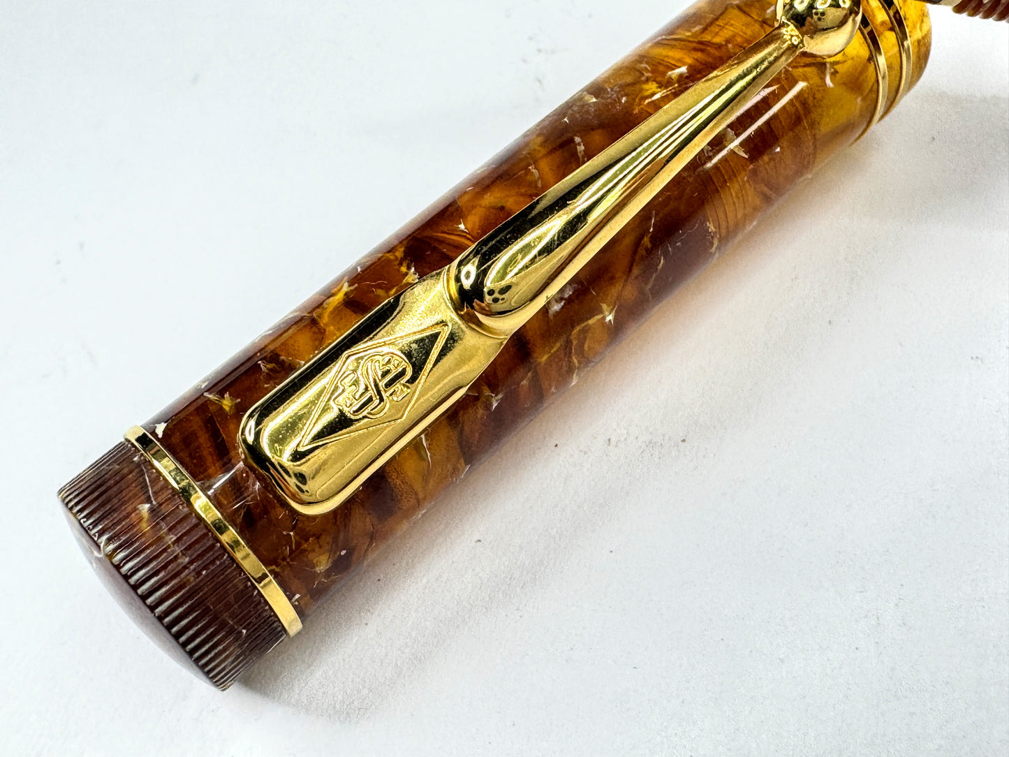 Vintage Conway Stewart Dandy No 500F Amber Marble Fountain Pen SS453