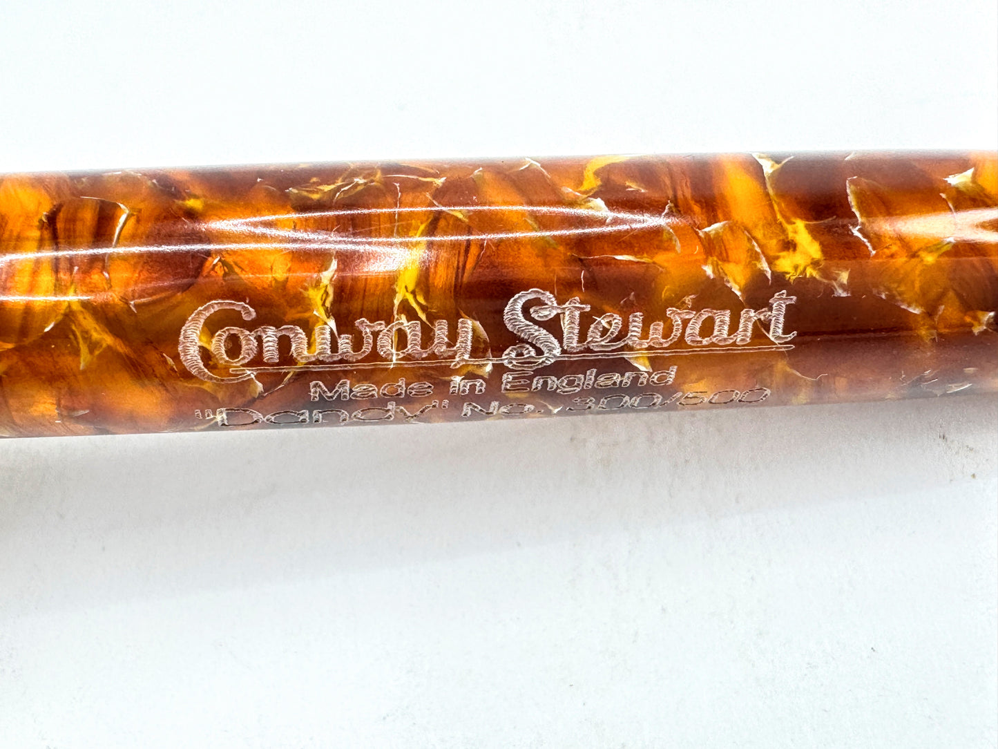 Vintage Conway Stewart Dandy No 500F Amber Marble Fountain Pen SS453