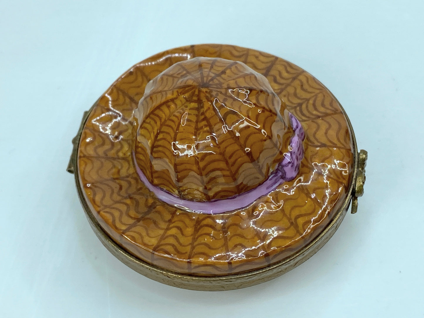 Retired c1990 Limoges, France Porcelain Ladies Straw Hat Shaped Trinket Box A562