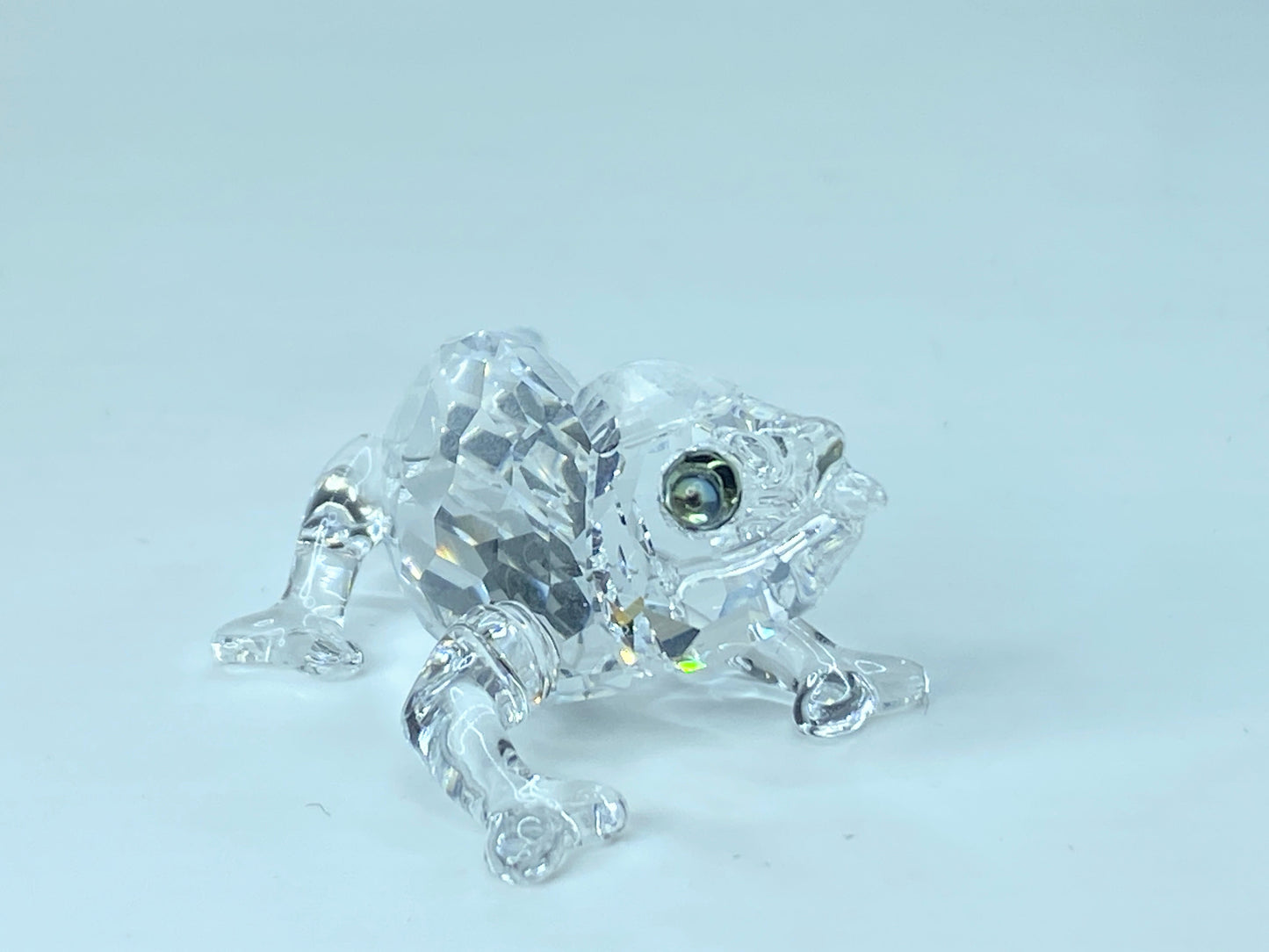 Swarovski chameleon with colour crystal chaton in box S62