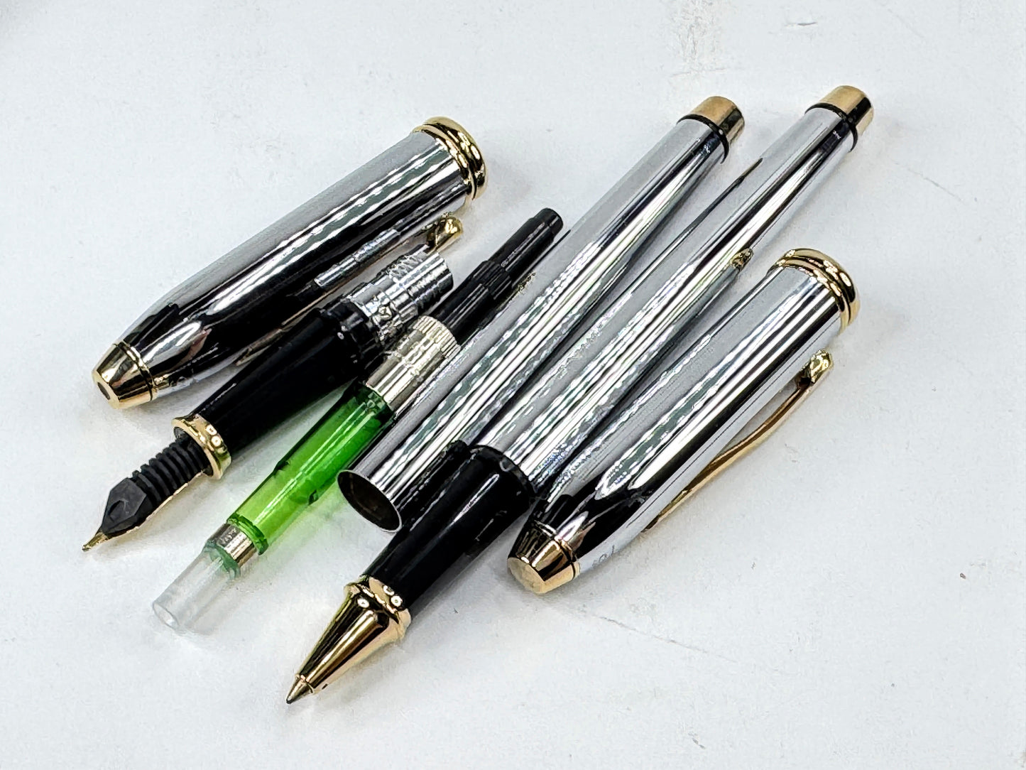 Cross Townsend Medalist Fountain & Rollerball Pen Set New old stock w/Box SS455