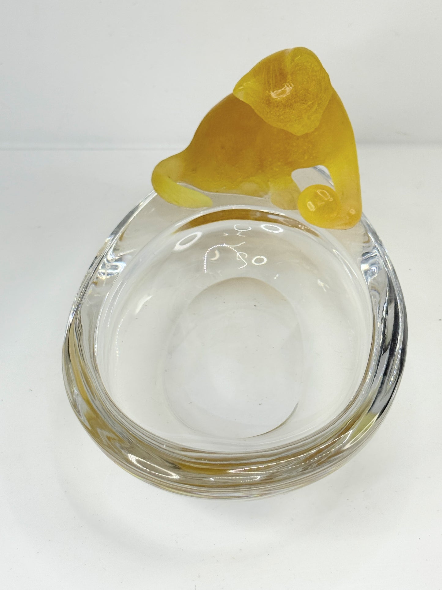 Daum signed hand blown crystal yellow cat at pond trinket ring dish Mint A648