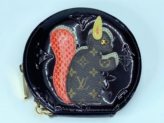 Auth Louis Vuitton Vernis Amaranth Portemonnay Squirrel Case GS419