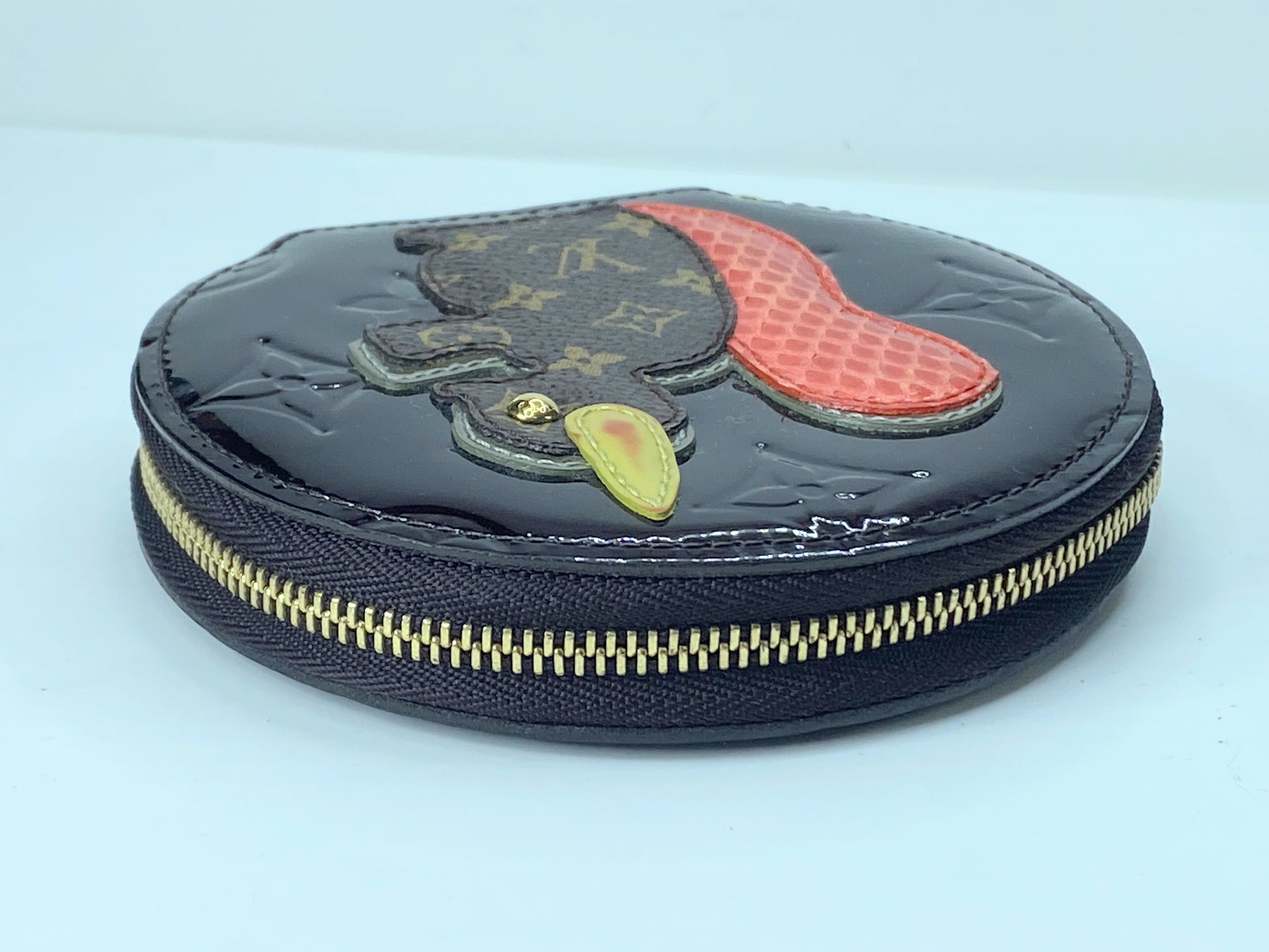 Auth Louis Vuitton Vernis Amaranth Portemonnay Squirrel Case GS419