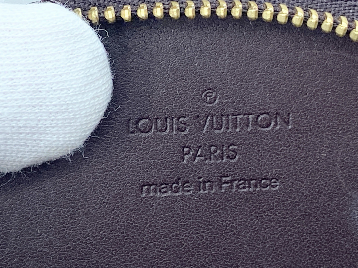 Auth Louis Vuitton Vernis Amaranth Portemonnay Squirrel Case GS419