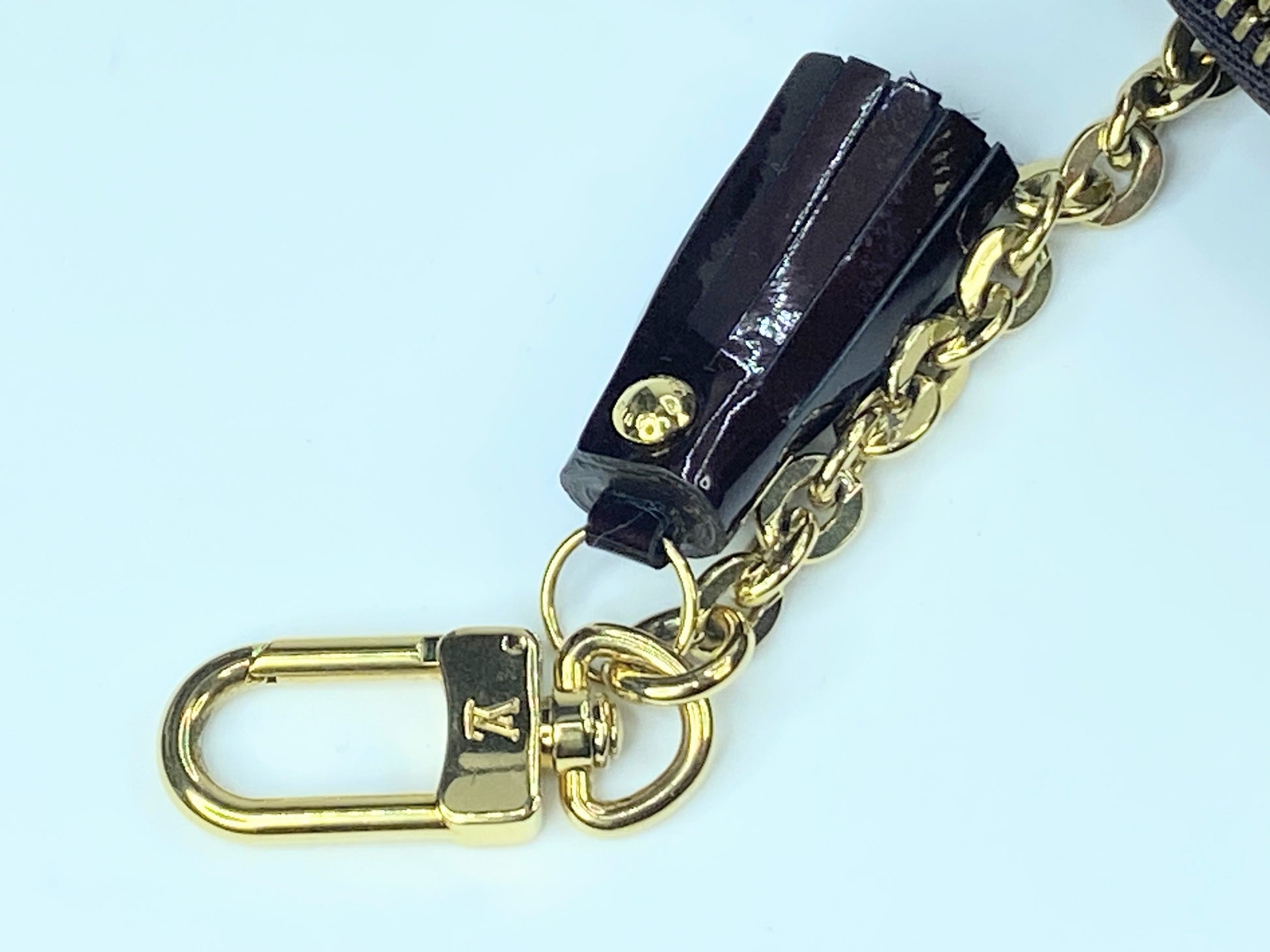 Auth Louis Vuitton Vernis Amaranth Portemonnay Squirrel Case GS419