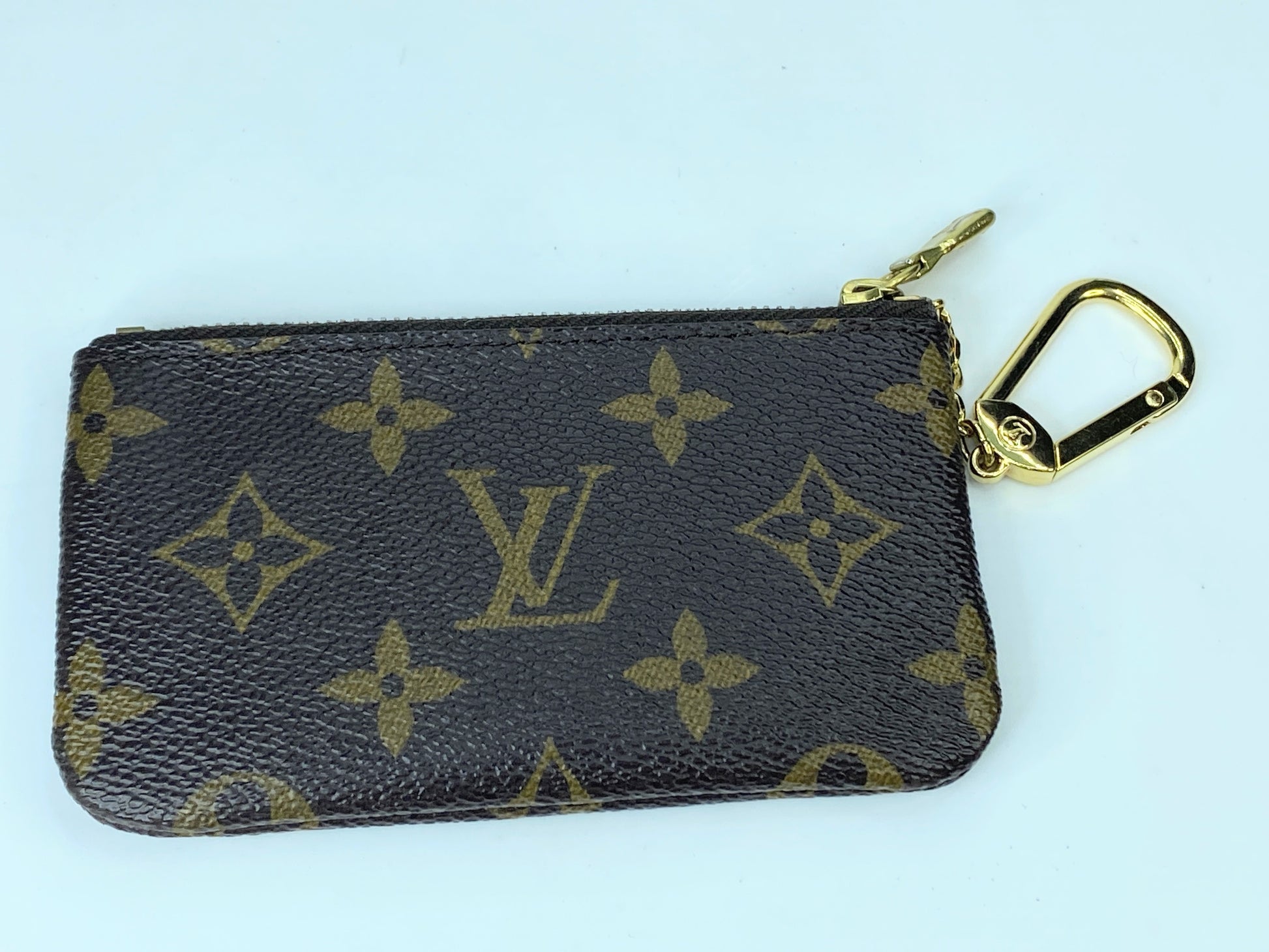 Auth Louis Vuitton Monogram Pochette Cle China Run with box GS420