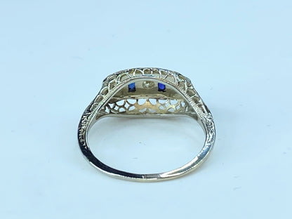 Vintage 3 diamond stones Sapphire 14 karat gold ring s7 2.2g