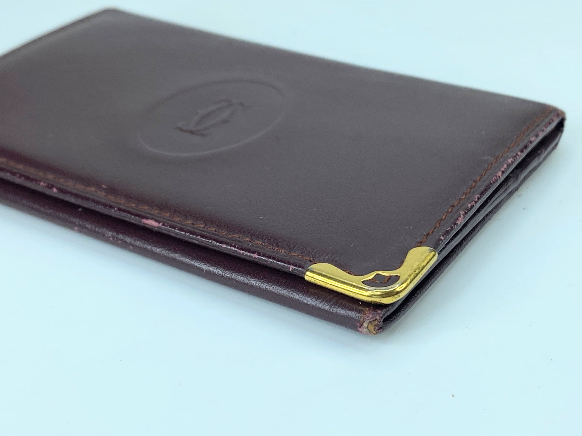 Cartier Must De Bordeaux Leather Card Holder Wallet Gold Corner Accents GS422