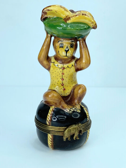 Rochard Limoges Monkey With Bananas French Porcelain Tabatieres A161