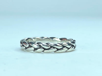 James Avery 3.7mm Celtic braided ring with box size 6 2.9g JR9793