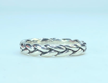 James Avery 3.7mm Celtic braided ring with box size 6 2.9g JR9793