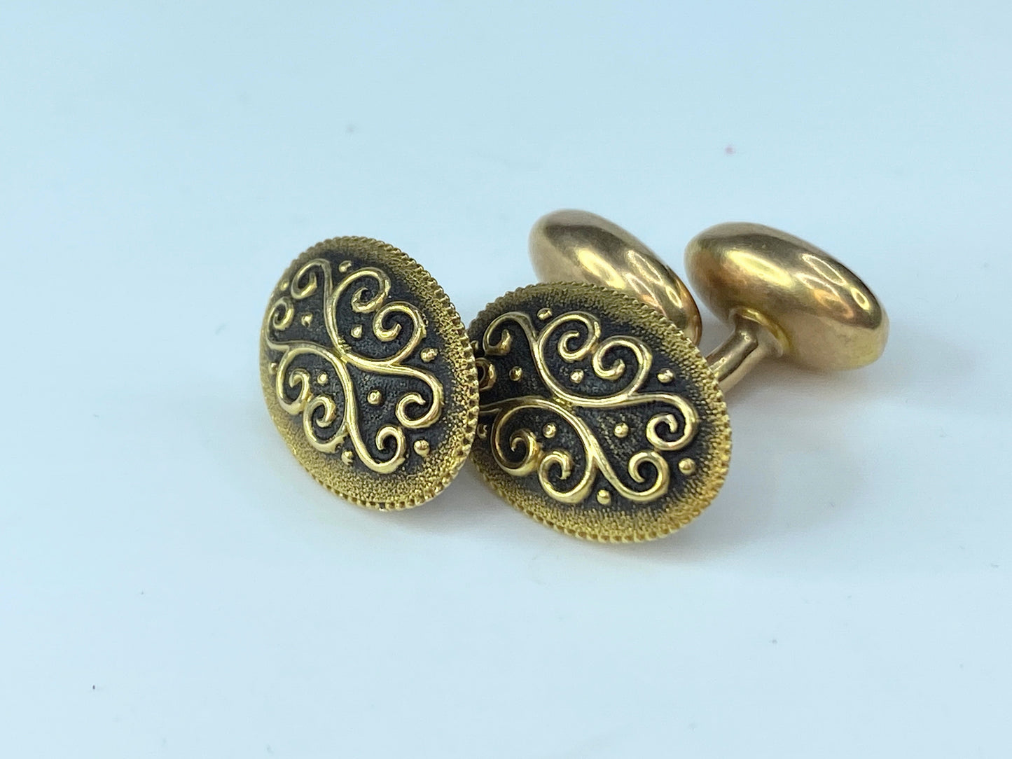 Day, Clarks & Co. Antique 18 karat Victorian cufflinks