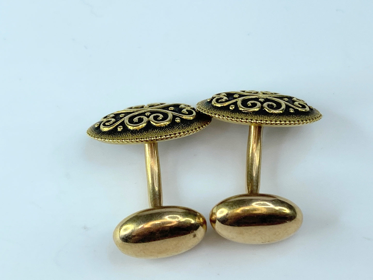 Day, Clarks & Co. Antique 18 karat Victorian cufflinks