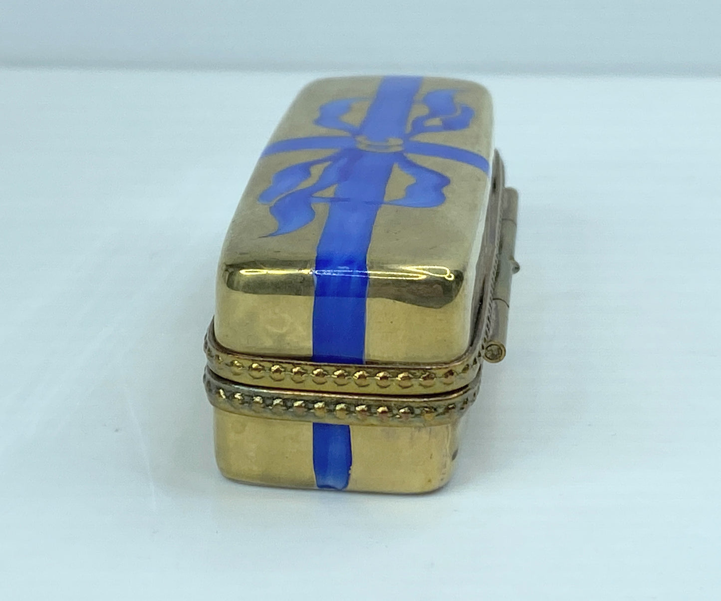 Gold Blue Ribbon Porcelain Flower Box Peint Main Rochard Limoge Trinket Box A572