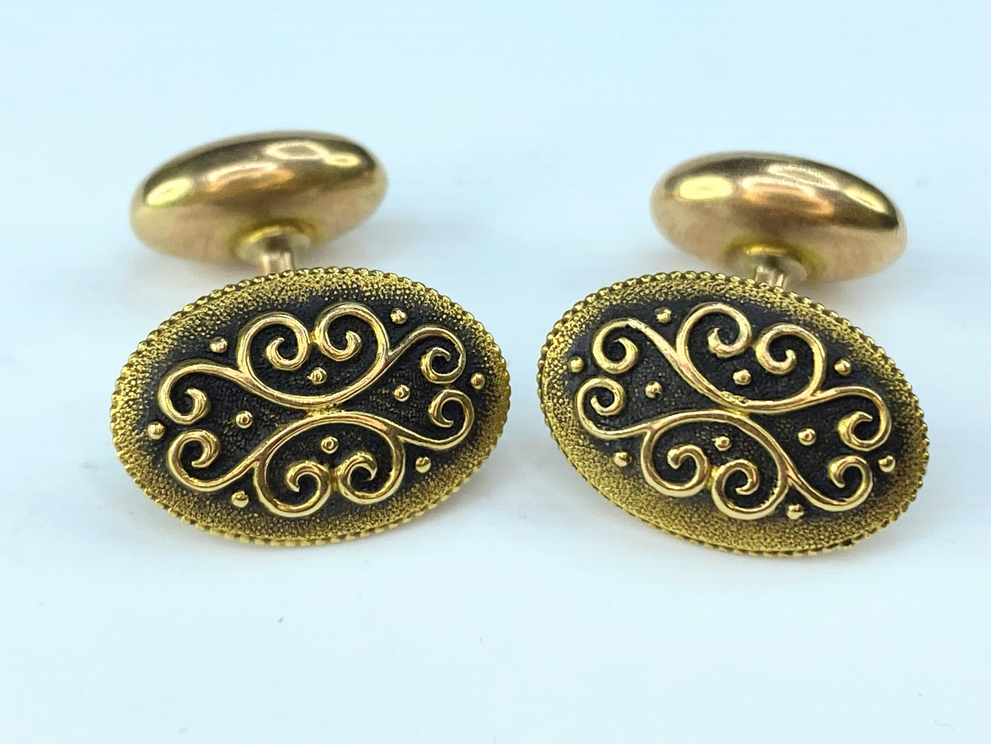 Day, Clarks & Co. Antique 18 karat Victorian cufflinks