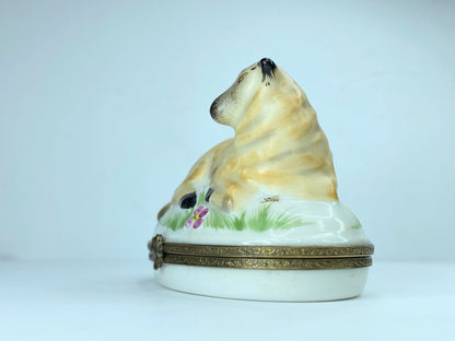 Chelsea House Park Royal Limoges France Lamb resting large trinket A162