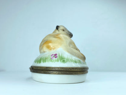 Chelsea House Park Royal Limoges France Lamb resting large trinket A162