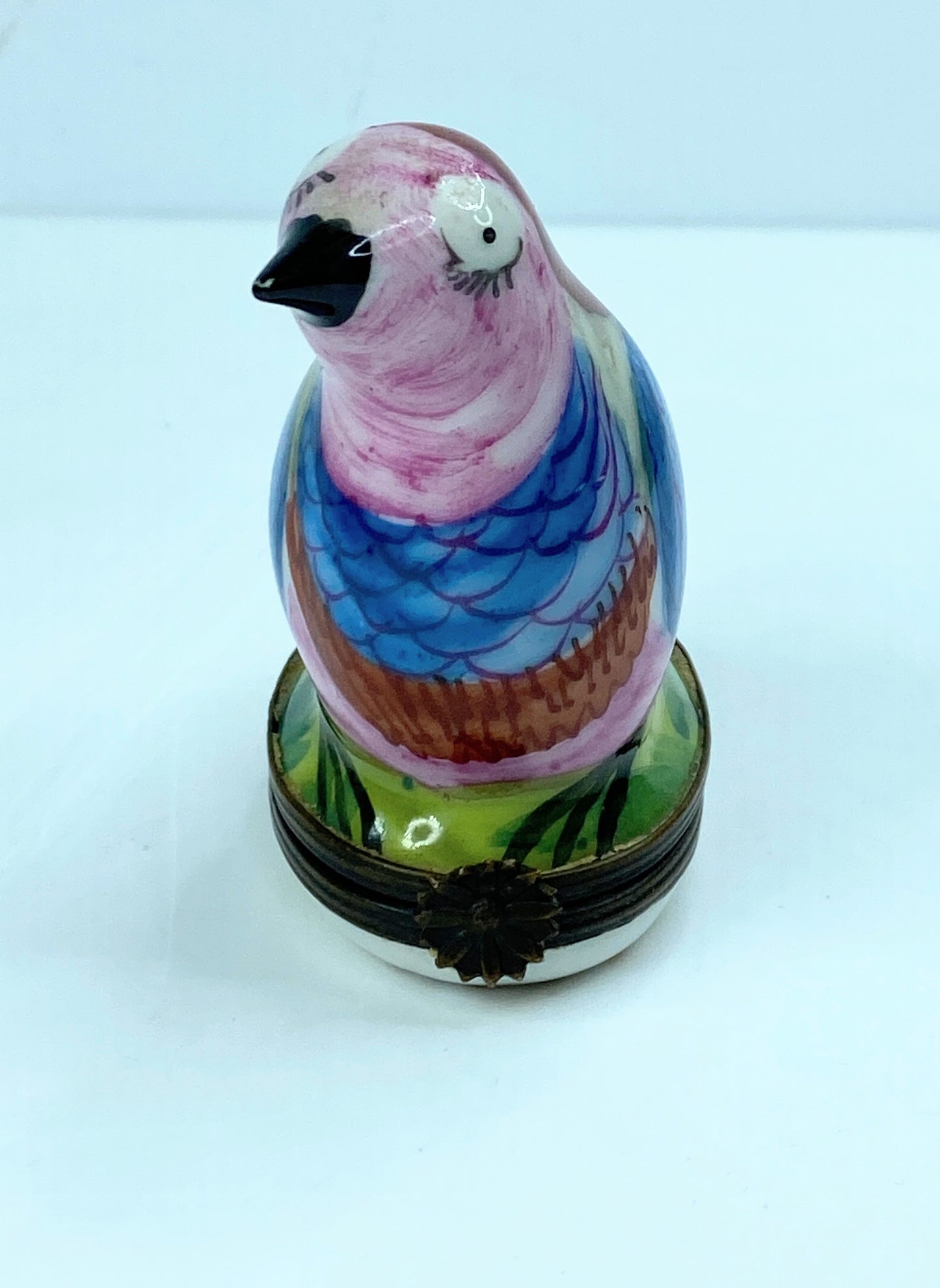 French hand-painted Bird on a Nest enamel trinket box A573