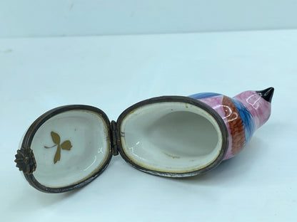 French hand-painted Bird on a Nest enamel trinket box A573