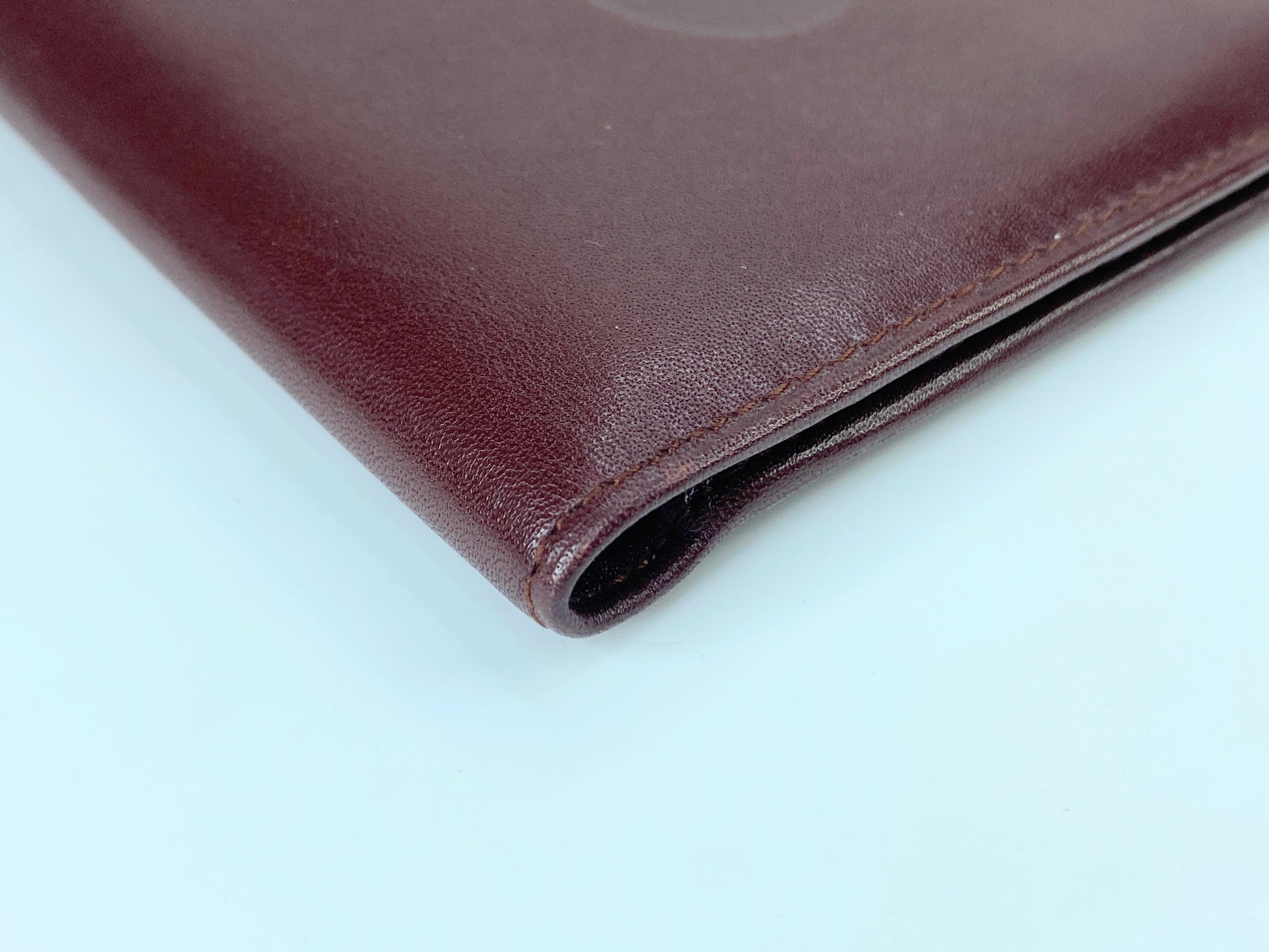 Cartier Bifold Wallet Mastline Bordeaux Leather men's accessory Authentic GS424