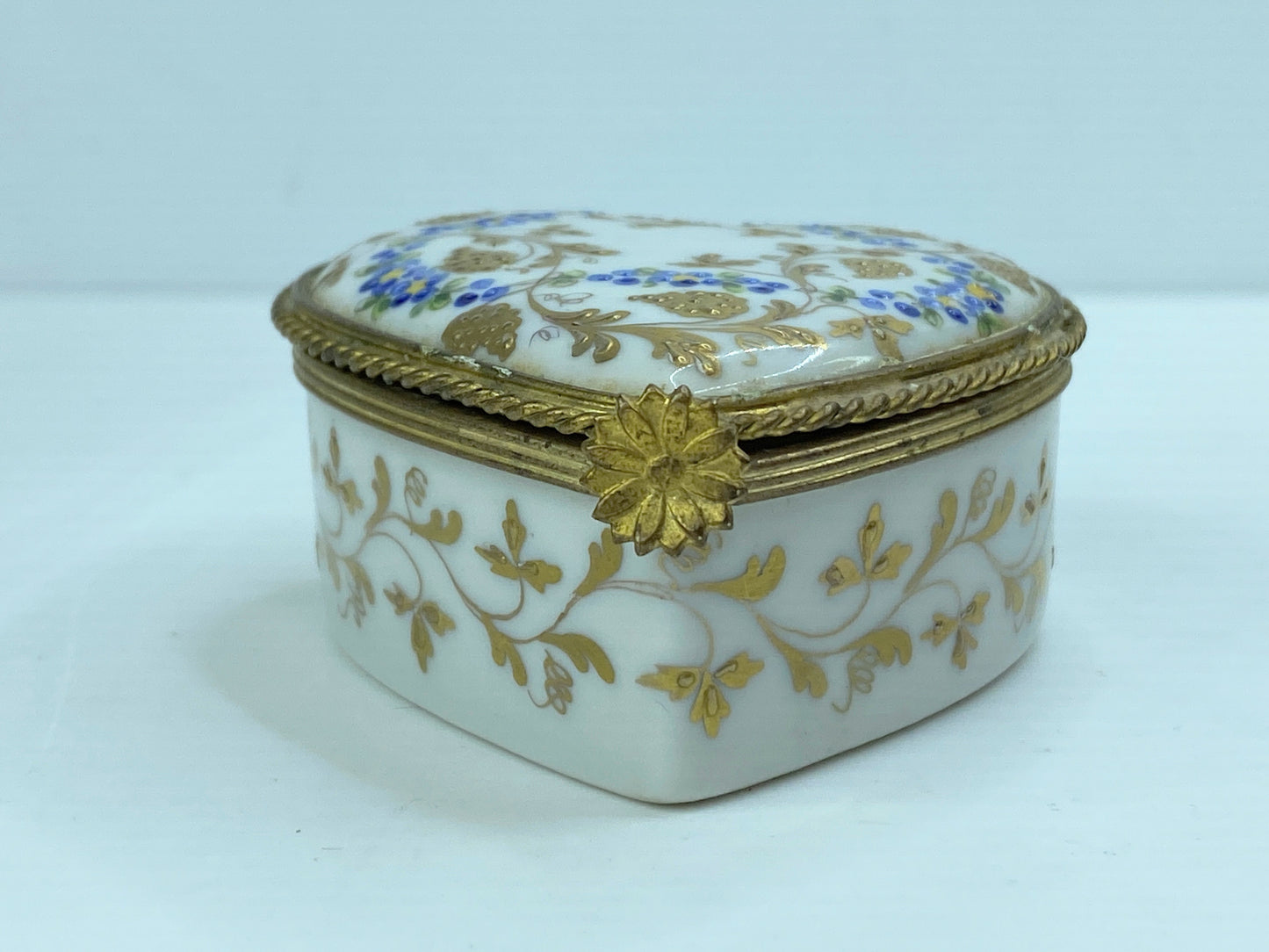 Rare Le Tallec Paris France hand painted Forget-Me-Not gold gilt trinket A575