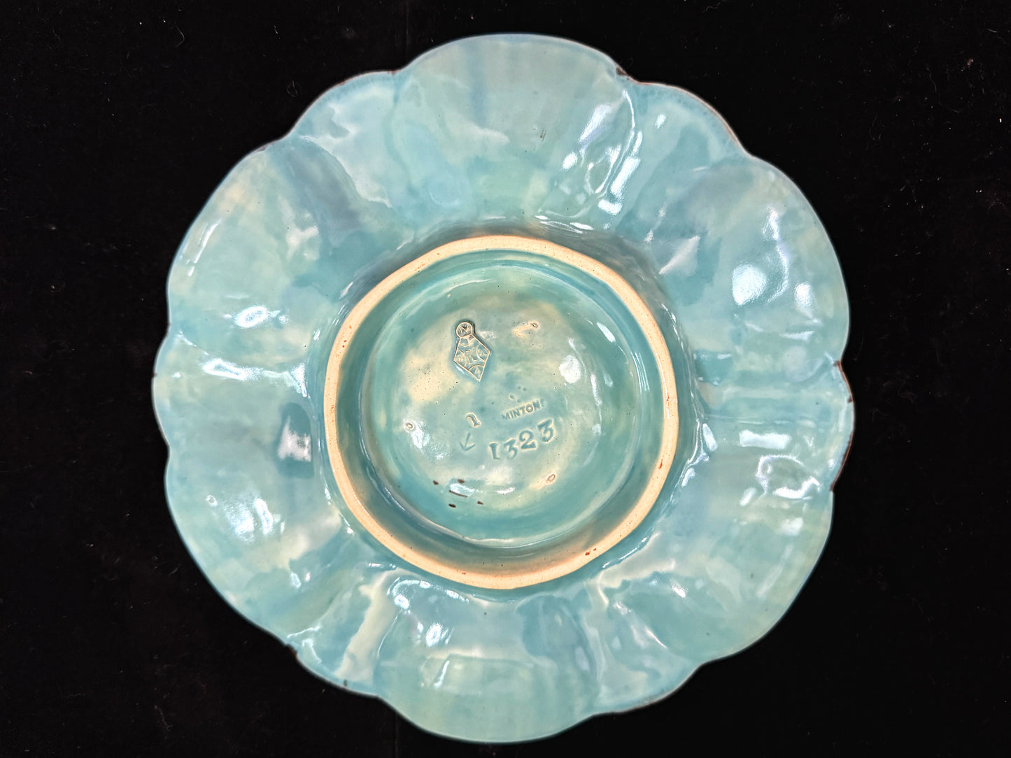 Rare Antique English Majolica Oyster Plate Turquoise Shells Milton 9 1/8" A1086