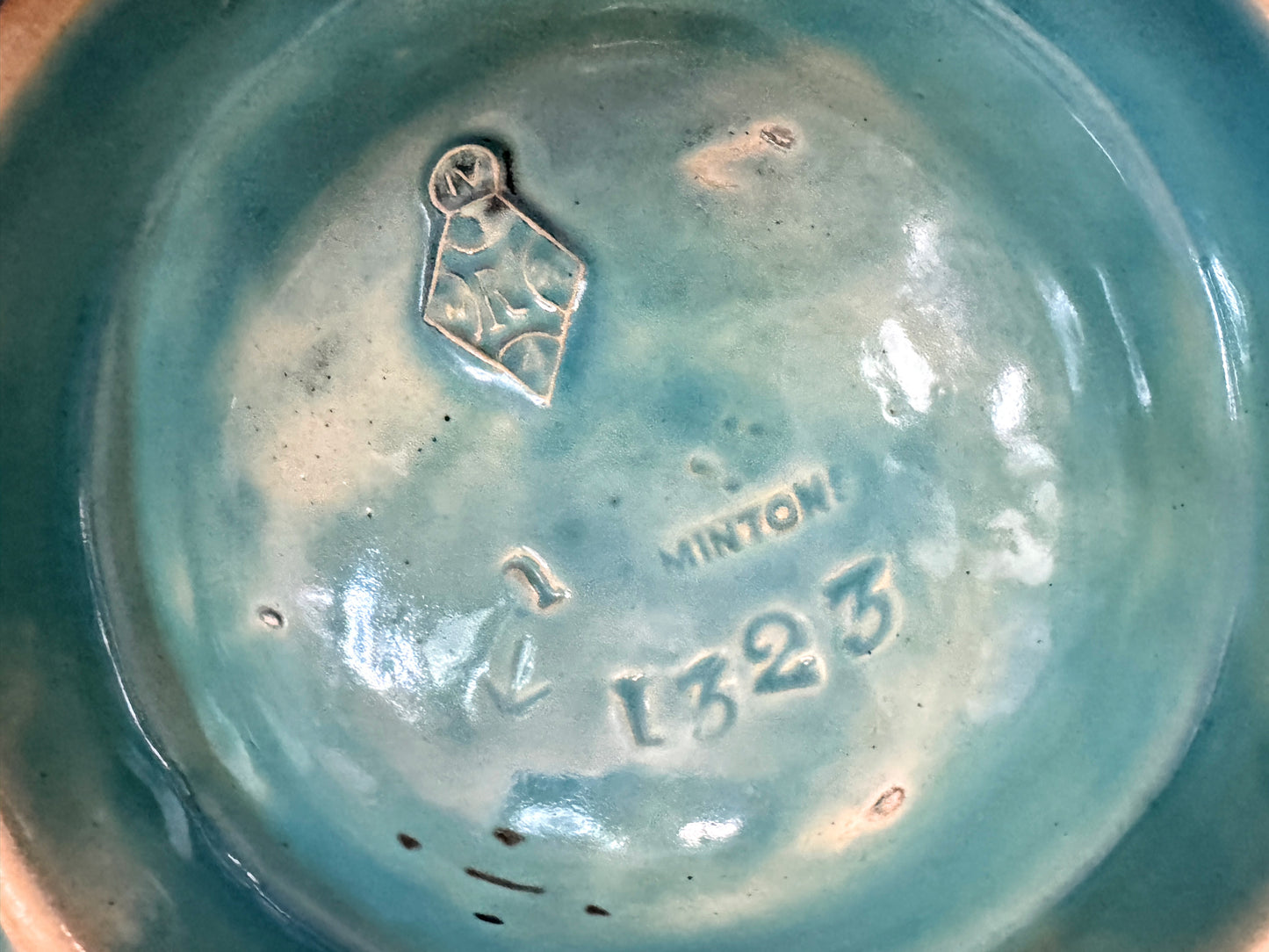 Rare Antique English Majolica Oyster Plate Turquoise Shells Milton 9 1/8" A1086
