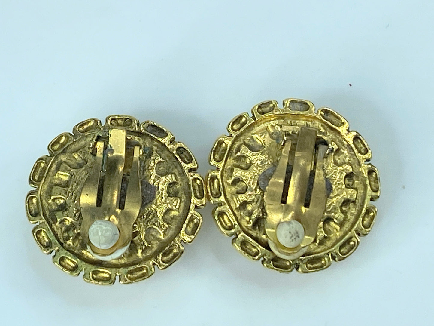 Chanel Gild Interweaved Gold and faux Pearl Earrings with box GS426