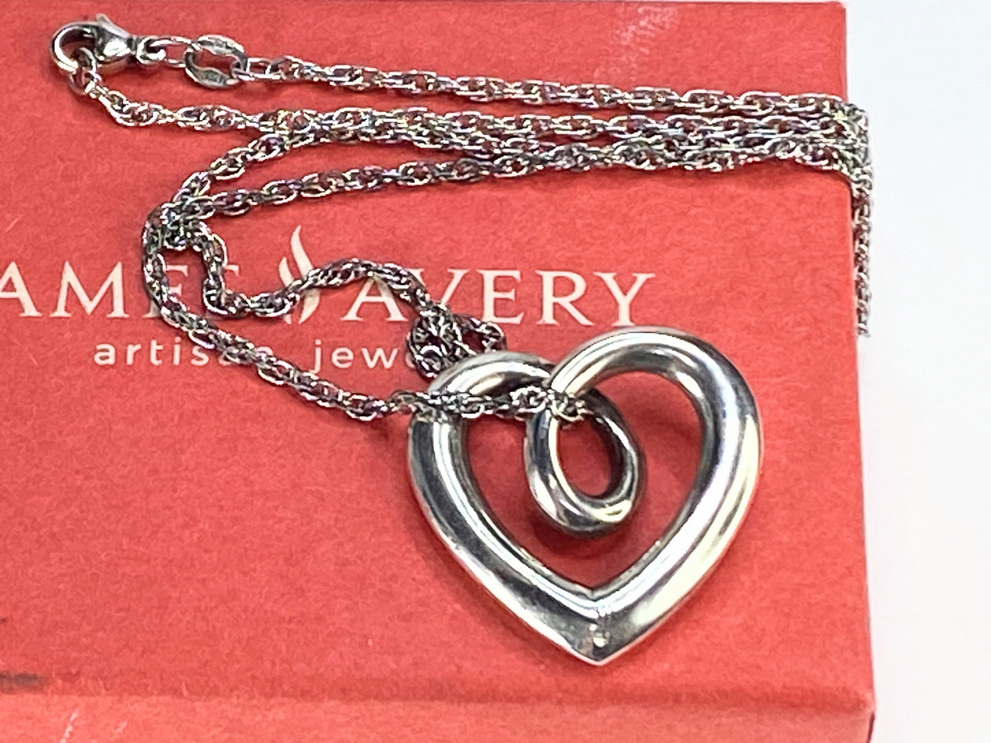 James Avery Retired Sterling Silver Heart Strings Pendant Necklace 18.0" JR9799