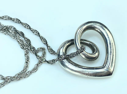 James Avery Retired Sterling Silver Heart Strings Pendant Necklace 18.0" JR9799