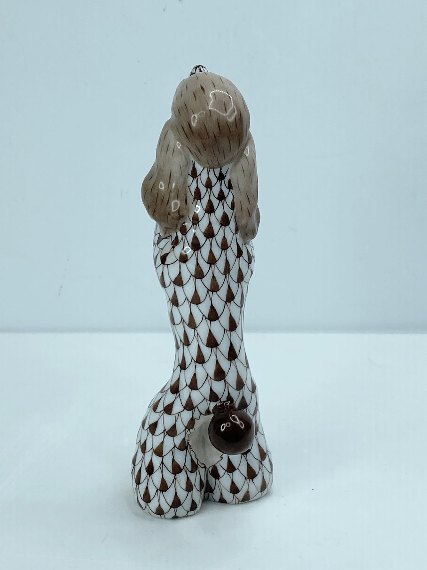 Herend  Fishnet Chocolate, and white begging Poodle Figurine 4" A581