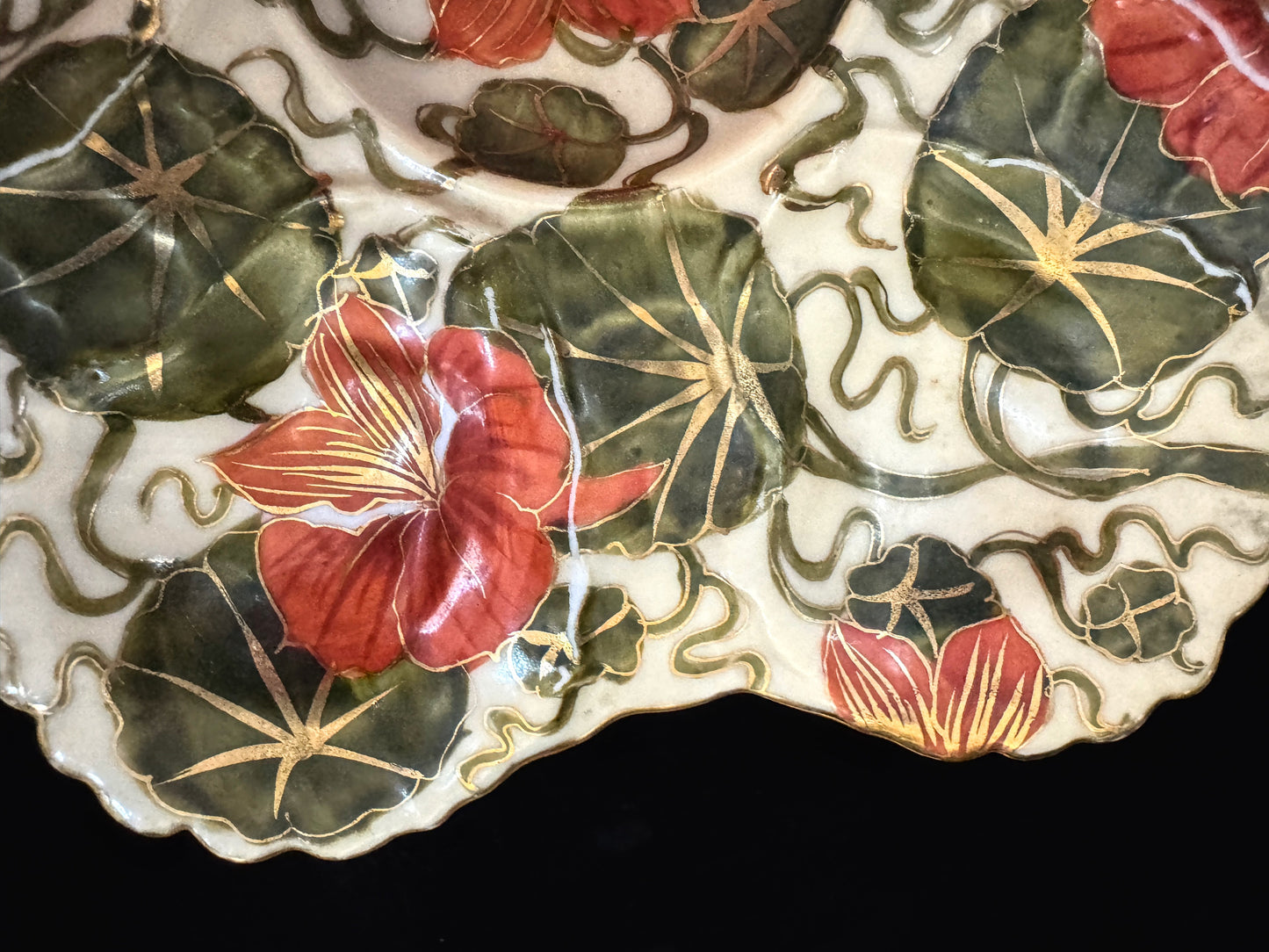 Antique Austrian Majolica Nasturtium Oyster Plate Triangle Star Hallmark A1090