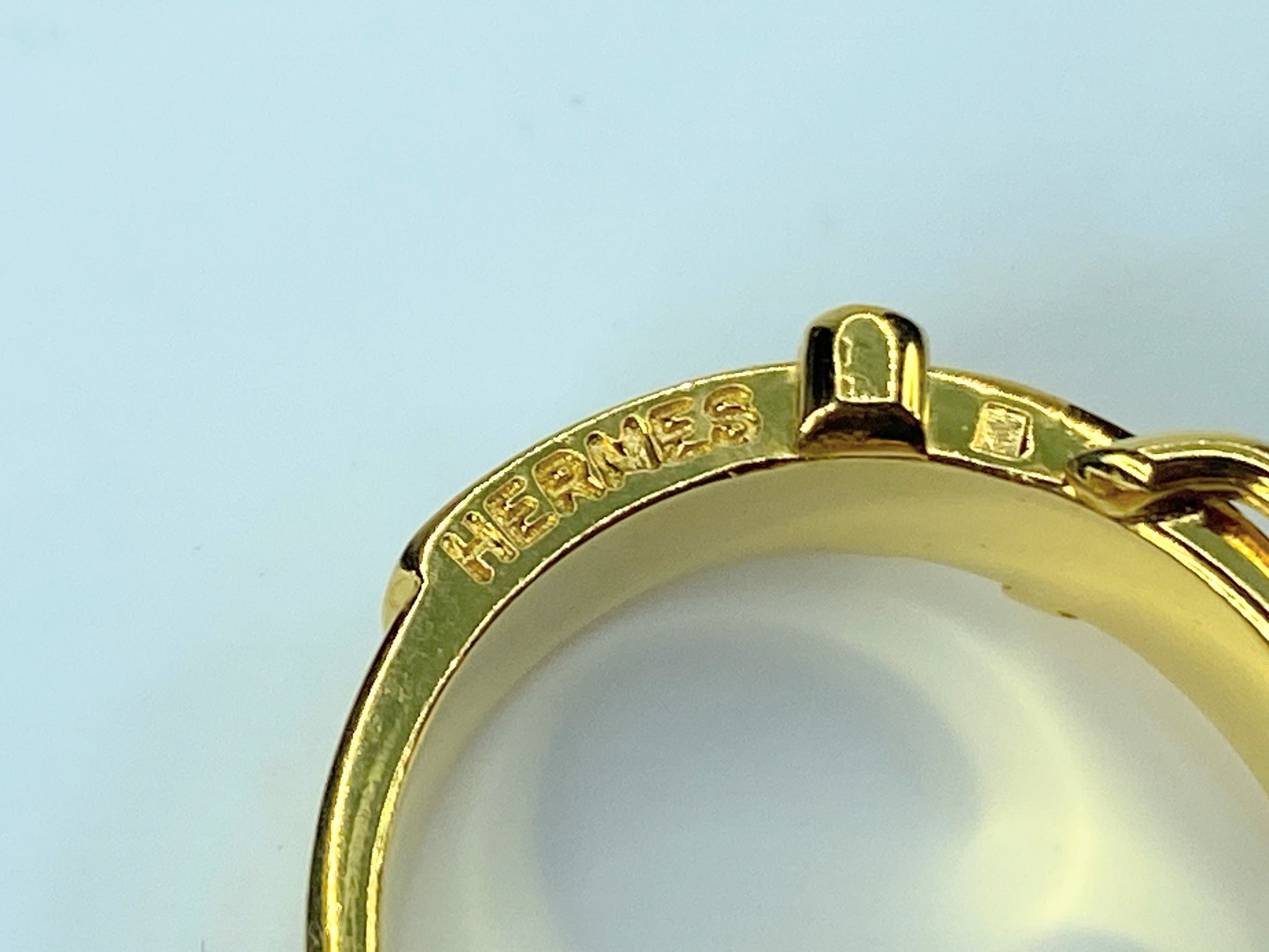 Hermès Gold Plated Buckle Bijouterie Fantaisie Scarf ring authentic GS437