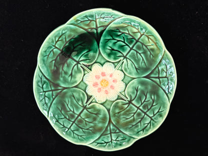 Antique Majolica Water Lily Leaf & Flower Botanical Serving Dish Plate 9" A1090