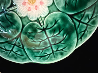 Antique Majolica Water Lily Leaf & Flower Botanical Serving Dish Plate 9" A1090