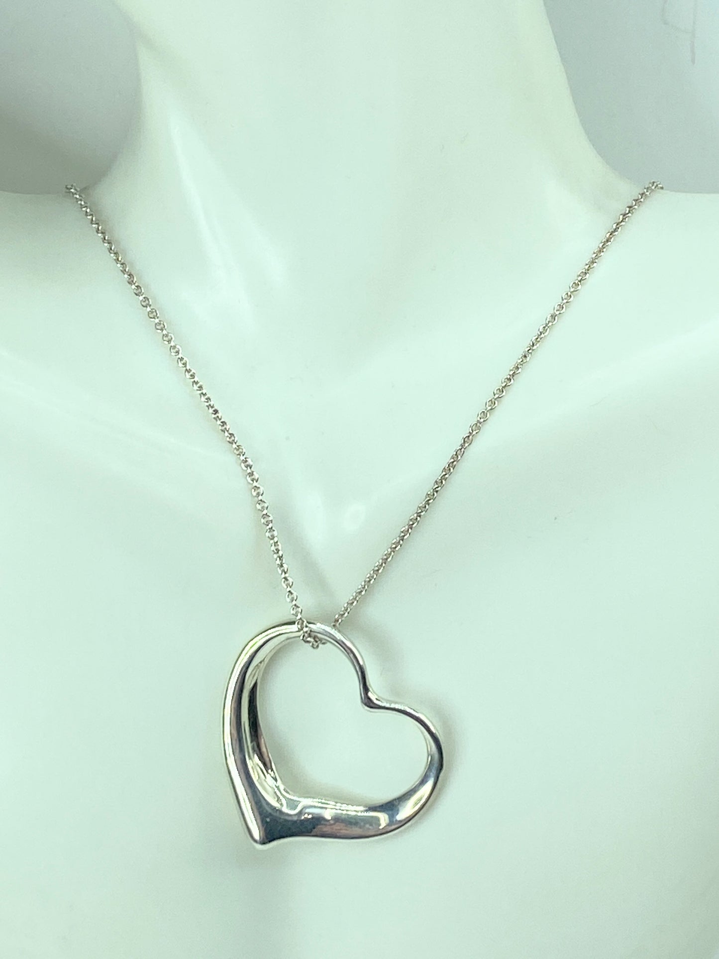Tiffany & Co Elsa Peretti Sterling Silver X-large 35mm Open Heart Necklace JR540