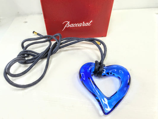 Baccarat Navy Blue Crystal Subtle Polka Dot Heart Pendant Necklace w/box GS812