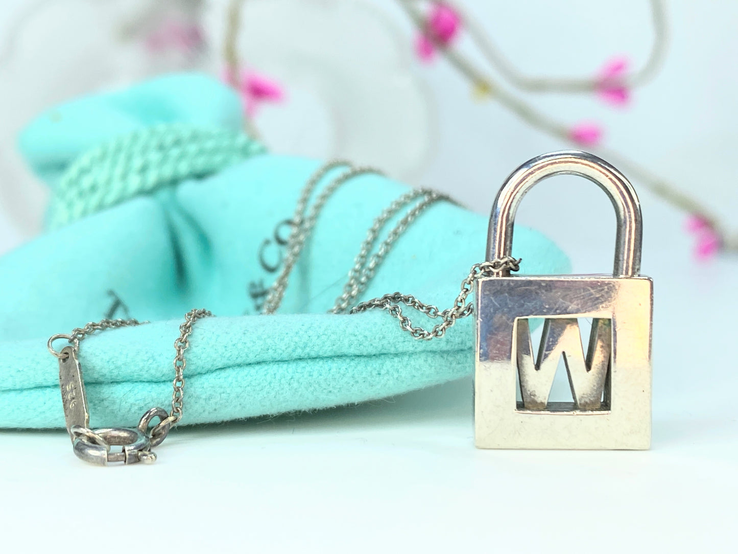 Tiffany & Co. Sterling Initial Letter 'W' Lock Padlock Pendant necklace JR9802