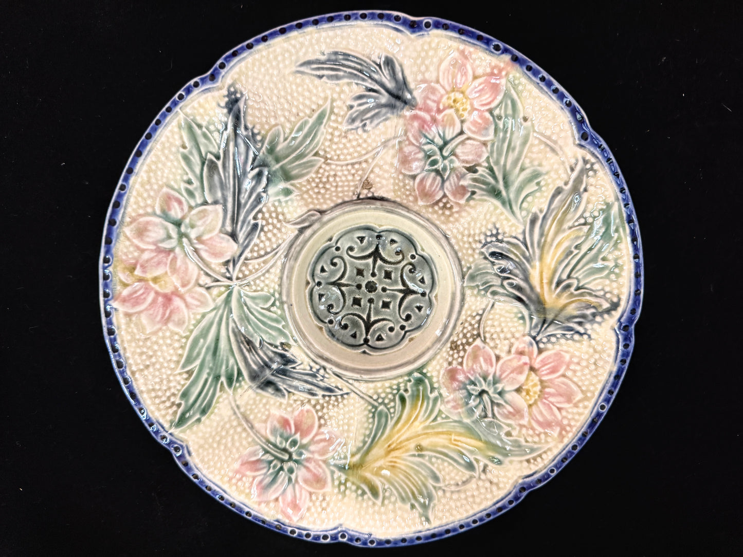 Antique Belgium Majolica Wasmuel Floral Oyster Plate Circa 1890 10" A1094